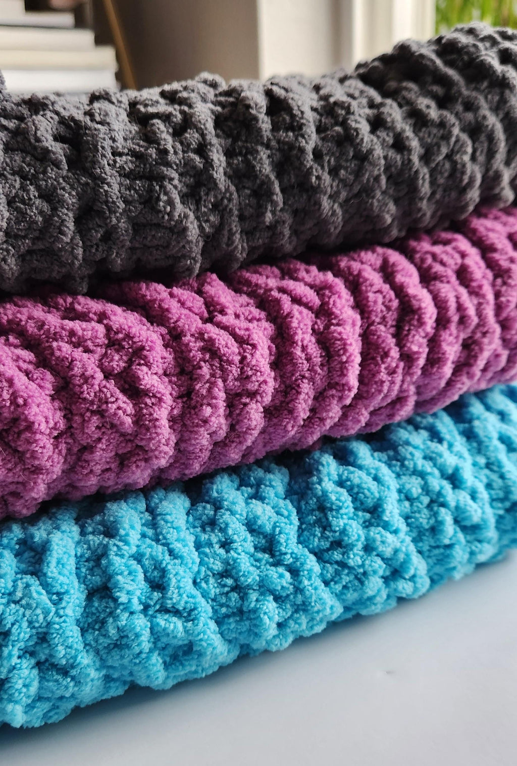 Small Knit Plush Pet Blanket