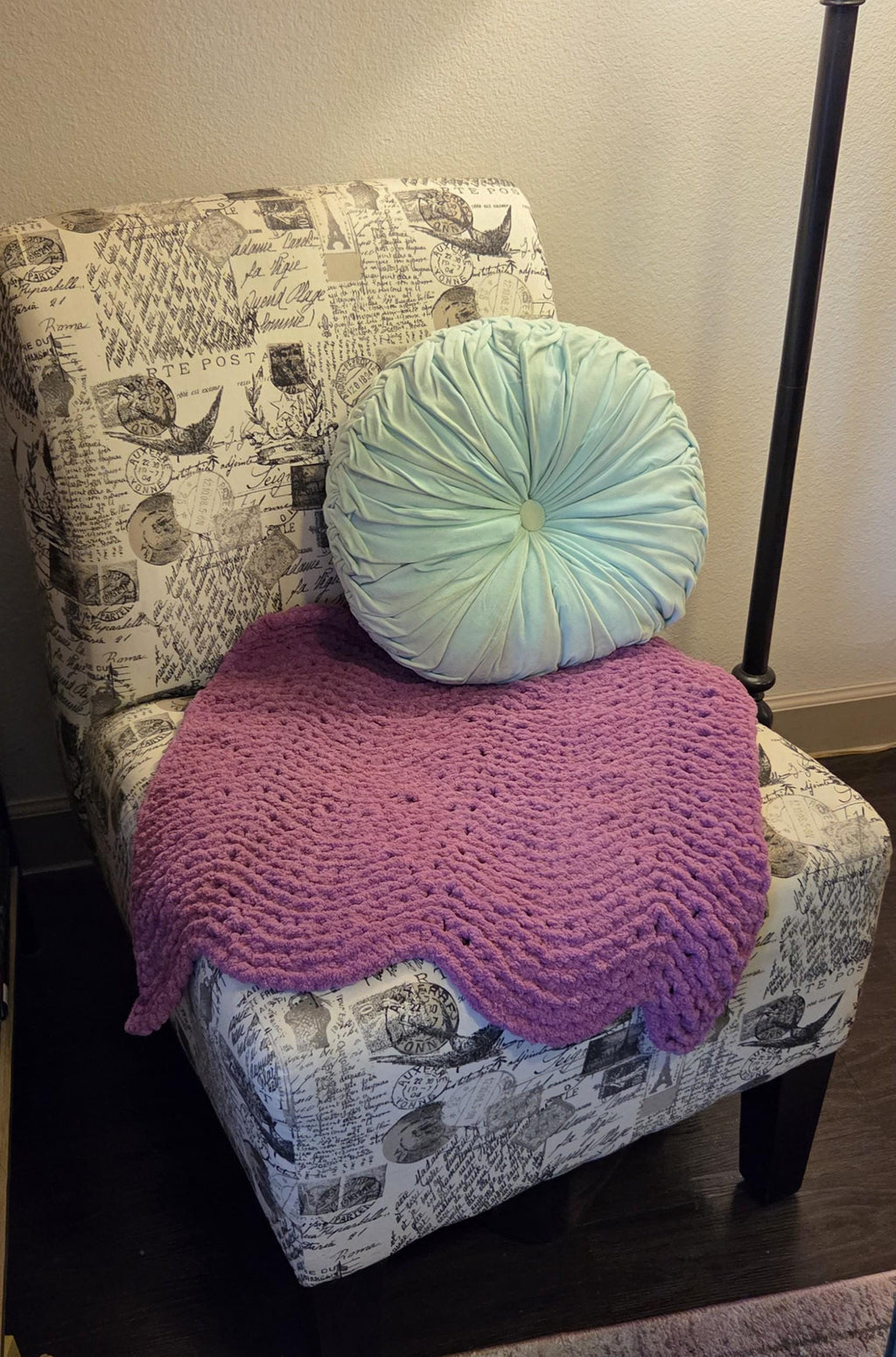 Large Knit Plush Pet Blanket