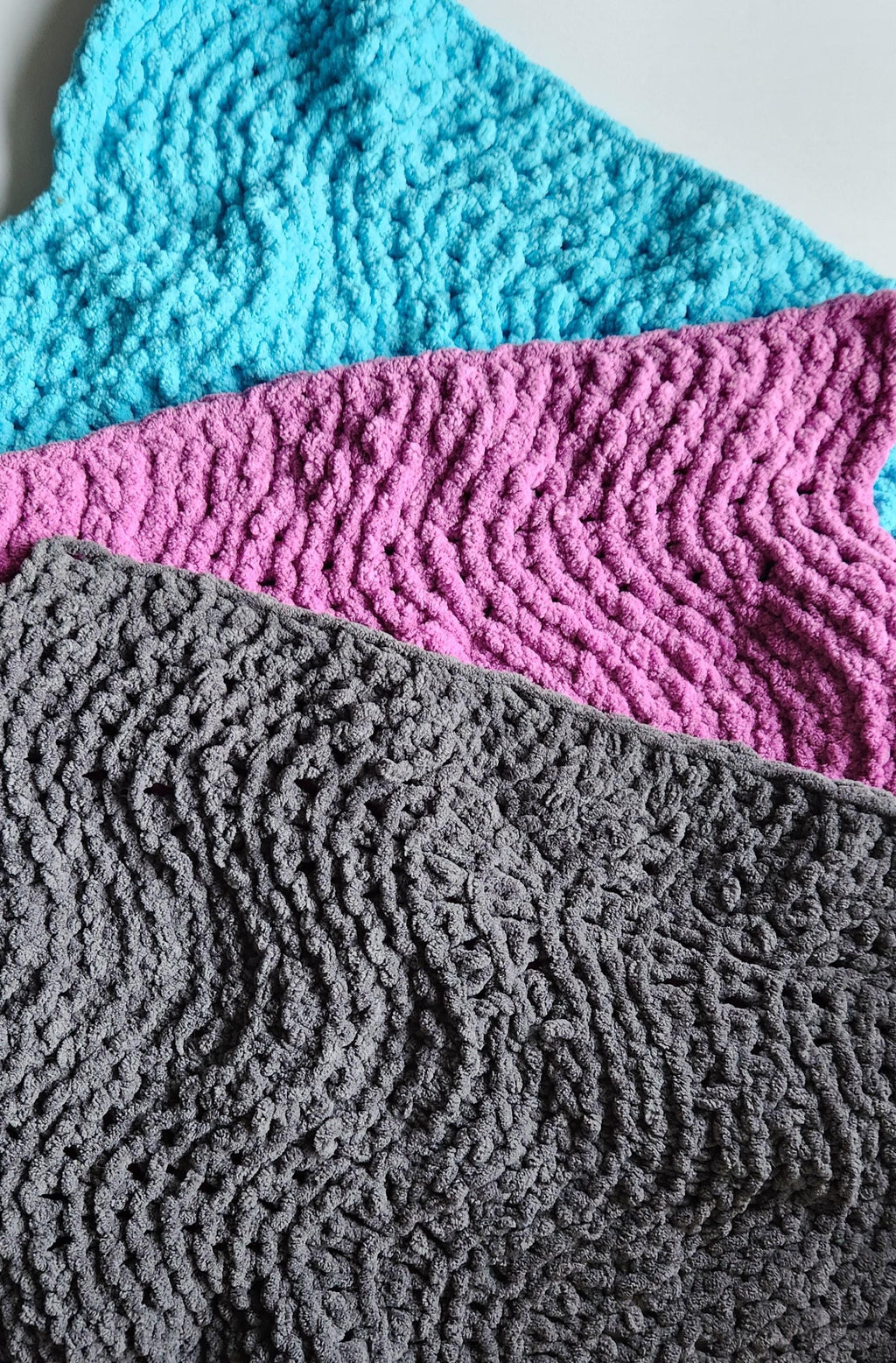 Small Knit Plush Pet Blanket